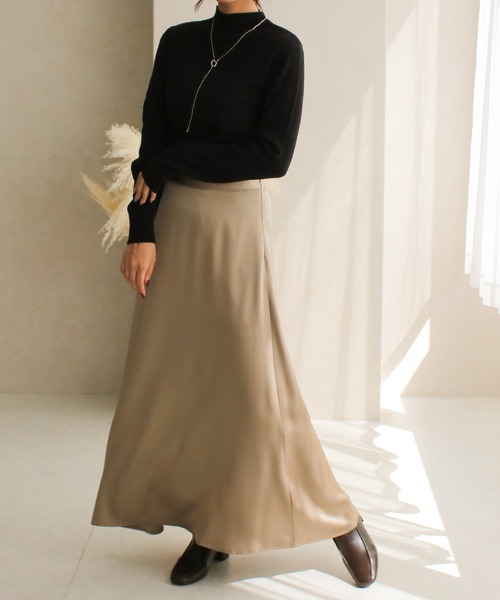 Social GIRL（ソーシャルガール）の「●Social GIRL●ナローサテンスカート（スカート・レディース・グレー・M）」の17枚目の写真