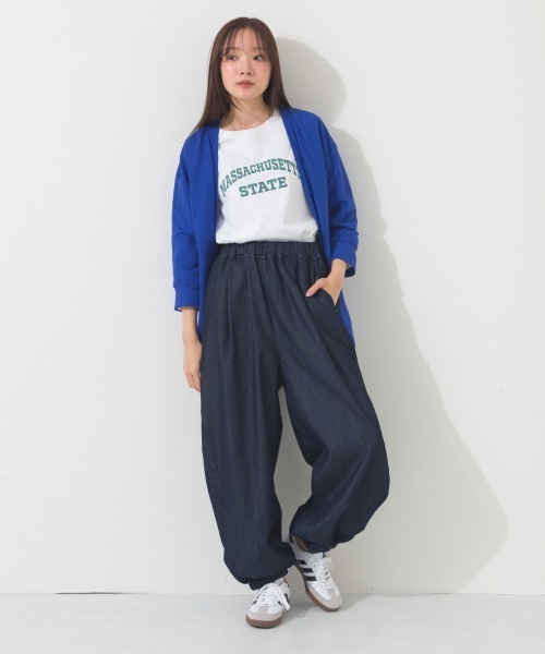 OMNES(オムネス)の「バレルレッグ裾ゴムデニムパンツ(デニムパンツ・レディース・インディゴブルー/ブルー・FREE)」の7枚目の写真