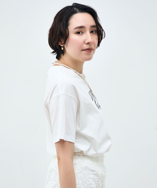 NOLLEY’S Sophi（ノーリーズソフィ）の「ウォッシャブルオーバーサイズロゴTシャツ（Tシャツ/カットソー・レディース・ホワイト系その他2/ホワイト・38）」の14枚目の写真