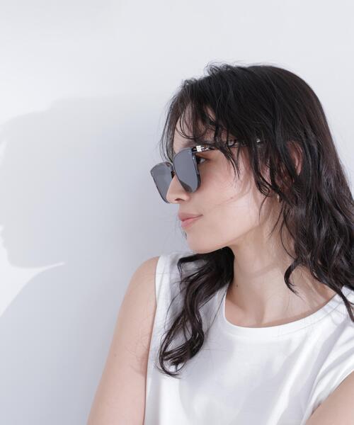 NATURAL BEAUTY BASIC(ナチュラルビューティーベーシック)の「◇スリークエッジグラス(サングラス・レディース・ブラウン/ブラック・フリ-)」の5枚目の写真