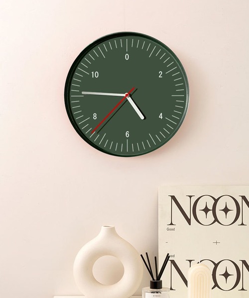 IRADOWL（アイラドール）の「【アイラドール room】ラウンド壁掛け時計（掛け時計・レディース・ブラック/グレイッシュベージュ/ライトブルー/グリーン/ホワイト・FREE）」の4枚目の写真