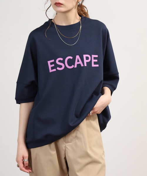 EGLANTINE(エグランティーヌ)の「EGLANTINE オーバーサイズロゴカットソー 半端袖(Tシャツ/カットソー・レディース・グレー/チャコールグレー/カーキ/ネイビー・40)」の4枚目の写真