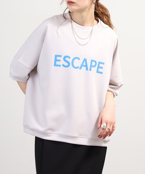 EGLANTINE(エグランティーヌ)の「EGLANTINE オーバーサイズロゴカットソー 半端袖(Tシャツ/カットソー・レディース・グレー/チャコールグレー/カーキ/ネイビー・40)」の6枚目の写真