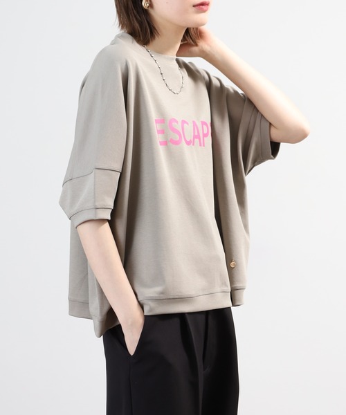 EGLANTINE(エグランティーヌ)の「EGLANTINE オーバーサイズロゴカットソー 半端袖(Tシャツ/カットソー・レディース・グレー/チャコールグレー/カーキ/ネイビー・40)」の15枚目の写真