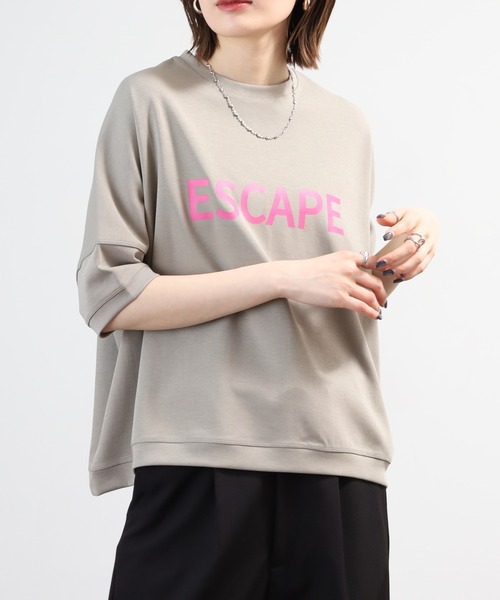 EGLANTINE(エグランティーヌ)の「EGLANTINE オーバーサイズロゴカットソー 半端袖(Tシャツ/カットソー・レディース・グレー/チャコールグレー/カーキ/ネイビー・40)」の16枚目の写真