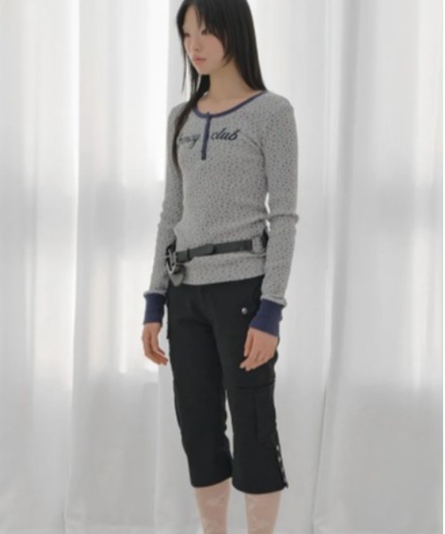 FANCY CLUB(ファンシークラブ)の「◇FANCYCLUB◇ブランド直輸入正規品/ヘンリー ネック ワッフル ロング スリーブ HENLEY NECK WAFFLE LONG SLEEVE(Tシャツ/カットソー・レディース・オートミール/グレー・FREE)」の9枚目の写真