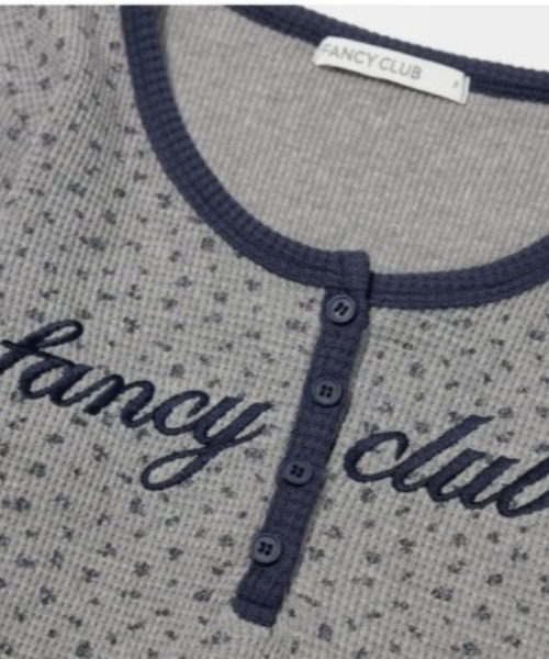 FANCY CLUB(ファンシークラブ)の「◇FANCYCLUB◇ブランド直輸入正規品/ヘンリー ネック ワッフル ロング スリーブ HENLEY NECK WAFFLE LONG SLEEVE(Tシャツ/カットソー・レディース・オートミール/グレー・FREE)」の14枚目の写真