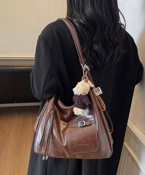 Teem Store(チームストア)の「【A4サイズ対応可】2WAY 大容量ベルテットフロントポケットショルダーバッグ リュック(ショルダーバッグ・レディース・ブラウン/ダークブラウン/ブラック・F)」の20枚目の写真
