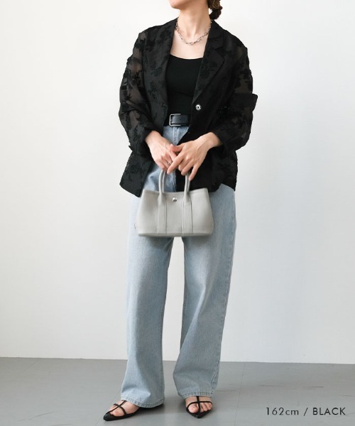 aquagarage（アクアガレージ）の「花柄刺繍テーラードジャケット（その他アウター・レディース・ブラック/アイボリー・FREE）」の10枚目の写真