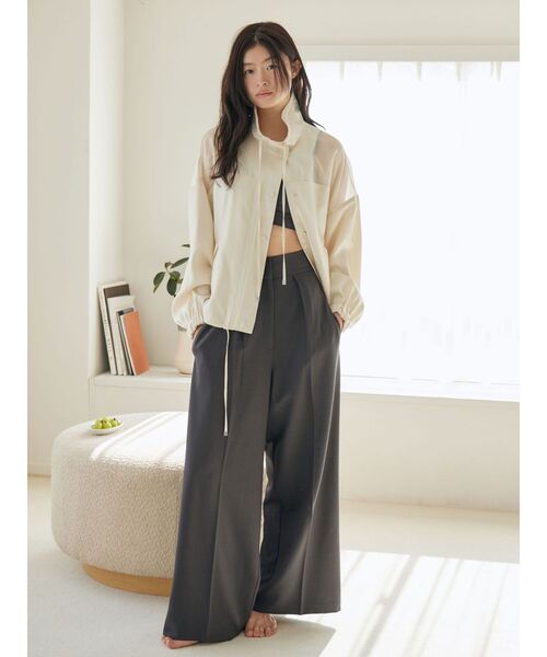 LAGUNAMOON（ラグナムーン）の「センタープレスラインパンツ（その他パンツ・レディース・チャコールグレー/ピンク・SMALL/MEDIUM）」の9枚目の写真