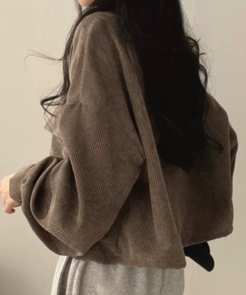 Alvia(アルビア)の「ショート丈シャツ(シャツ/ブラウス・レディース・ブラック/アイボリー/ブラウン/グレー・M)」の18枚目の写真