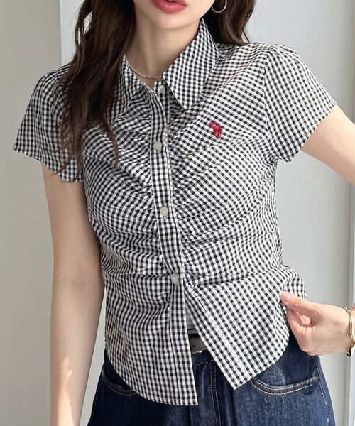 U.S. POLO ASSN.(ユーエスポロアッスン)の「【Ada.別注 U.S. POLO ASSN.】フロント ギャザー ショート チェック シャツ ◎(シャツ/ブラウス・レディース・ネイビー/ピンク/ブラック/イエロー・M/L)」の2枚目の写真