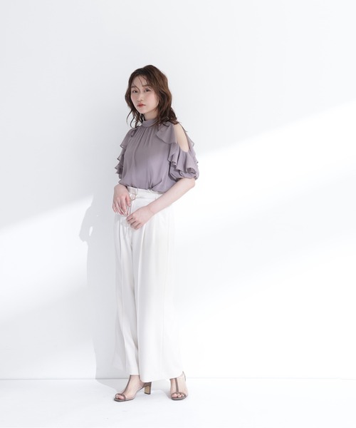 NATURAL BEAUTY BASIC（ナチュラルビューティーベーシック）の「ショルダースリットフリルブラウス（シャツ/ブラウス・レディース・ピンク/ブラウン/イエロー系その他・ﾌﾘ-）」の4枚目の写真