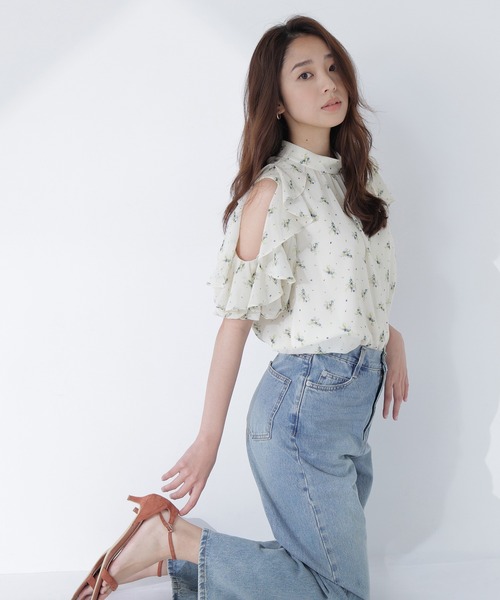 NATURAL BEAUTY BASIC（ナチュラルビューティーベーシック）の「ショルダースリットフリルブラウス（シャツ/ブラウス・レディース・ピンク/ブラウン/イエロー系その他・ﾌﾘ-）」の13枚目の写真