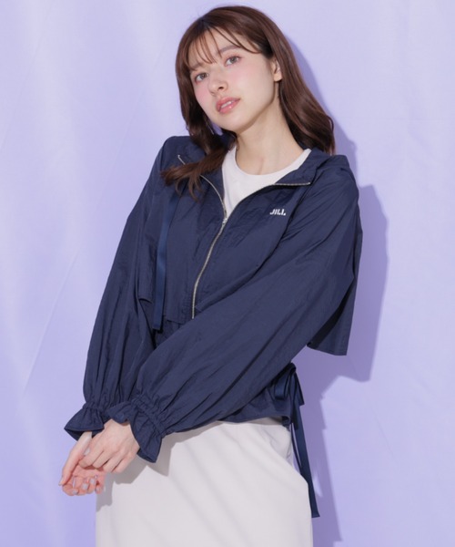 JILL by JILL STUART（ジルバイジルスチュアート）の「シアーナイロンジャケット（ブルゾン・レディース・ホワイト/ネイビー・FREE）」の5枚目の写真