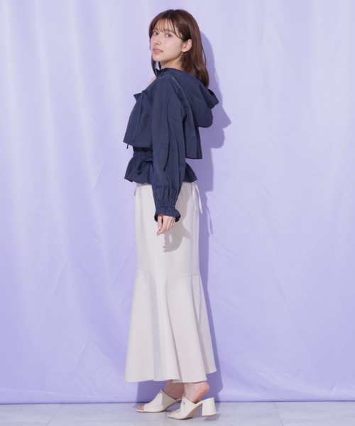 JILL by JILL STUART（ジルバイジルスチュアート）の「シアーナイロンジャケット（ブルゾン・レディース・ホワイト/ネイビー・FREE）」の10枚目の写真