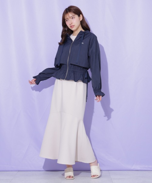 JILL by JILL STUART（ジルバイジルスチュアート）の「シアーナイロンジャケット（ブルゾン・レディース・ホワイト/ネイビー・FREE）」の6枚目の写真