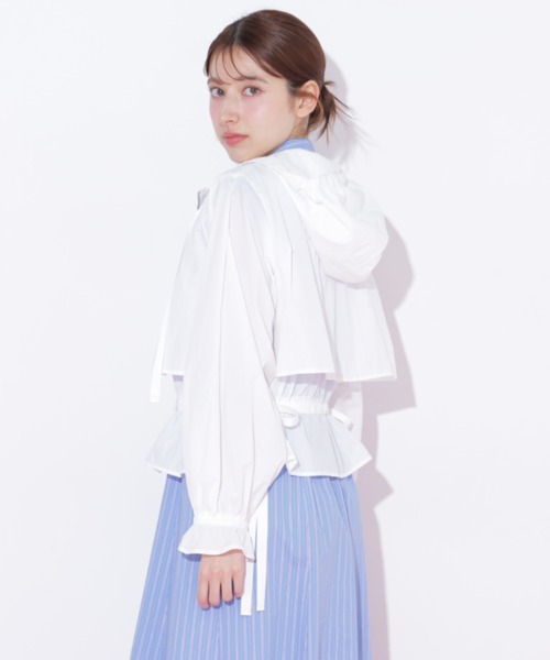 JILL by JILL STUART（ジルバイジルスチュアート）の「シアーナイロンジャケット（ブルゾン・レディース・ホワイト/ネイビー・FREE）」の19枚目の写真