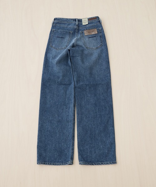 YANUK（ヤヌーク）の「GINA(Straight) HBL（Tシャツ/カットソー・レディース・インディゴブルー・24/25）」の2枚目の写真