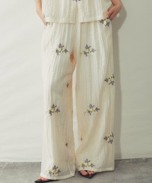 ANOTHER S（アナザーエス）の「花刺繍シアーストライプイージーパンツ（その他パンツ）」