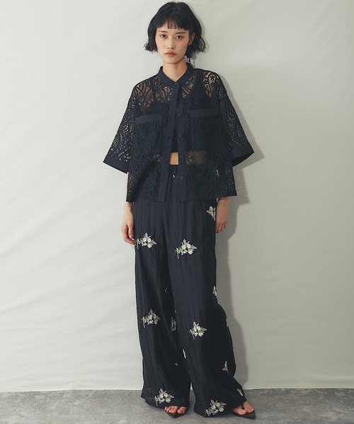 ANOTHER S（アナザーエス）の「花刺繍シアーストライプイージーパンツ（その他パンツ・レディース・ブラック/オフホワイト・FREE）」の13枚目の写真