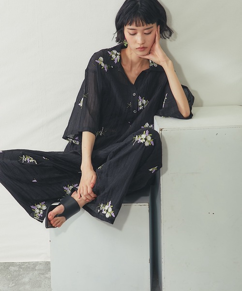 ANOTHER S（アナザーエス）の「花刺繍シアーストライプイージーパンツ（その他パンツ・レディース・ブラック/オフホワイト・FREE）」の15枚目の写真