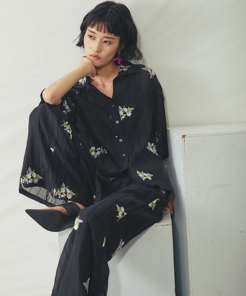 ANOTHER S（アナザーエス）の「花刺繍シアーストライプイージーパンツ（その他パンツ・レディース・ブラック/オフホワイト・FREE）」の9枚目の写真