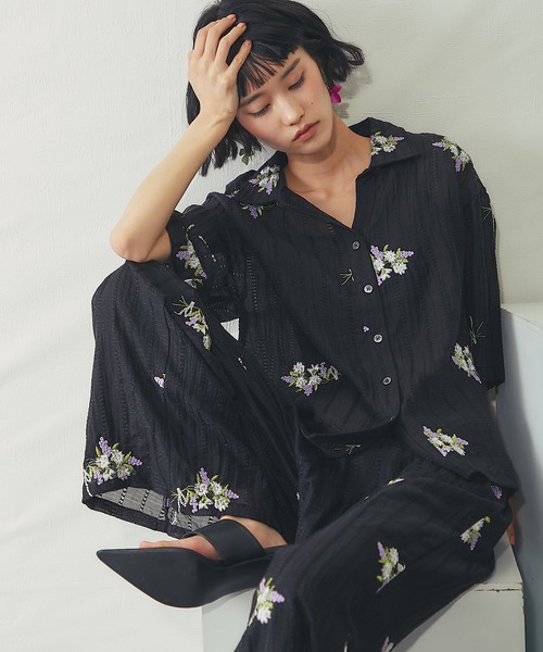 ANOTHER S（アナザーエス）の「花刺繍シアーストライプイージーパンツ（その他パンツ・レディース・ブラック/オフホワイト・FREE）」の6枚目の写真