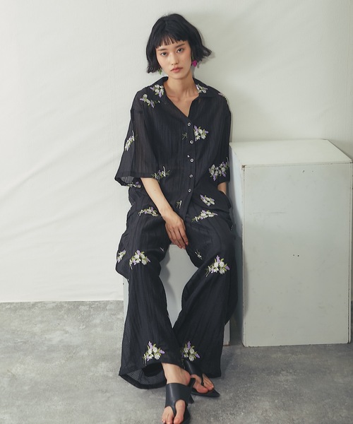 ANOTHER S（アナザーエス）の「花刺繍シアーストライプイージーパンツ（その他パンツ・レディース・ブラック/オフホワイト・FREE）」の18枚目の写真