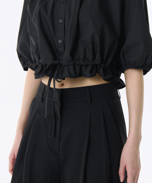 MUSINSA STANDARD WOMAN（ムシンサスタンダードウーマン）の「ウーマンズラウンドネックボリュームクロップブラウス[ブラック]（シャツ/ブラウス・レディース・その他・SMALL/MEDIUM/LARGE/X-SMALL）」の4枚目の写真