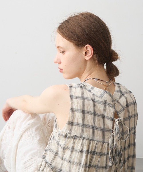 Crisp(クリスプ)の「back ribbon check gather blouse / バックリボンチェックギャザーブラウス(シャツ/ブラウス・レディース・アイボリー/ブラック・FREE)」の19枚目の写真