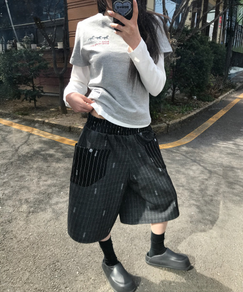 SEW-B（ソービー）の「ボタンセギングバミューダパンツ [デニムブラック]（その他パンツ・レディース・その他・FREE）」の3枚目の写真