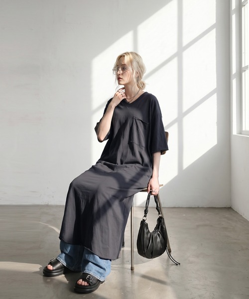 antiqua(アンティカ)の「ロング Vネック ワンピース(ワンピース・レディース・パープル系その他/レッド系その他/ダークグレー/ブルー/ブラック・TL/REGULER)」の22枚目の写真