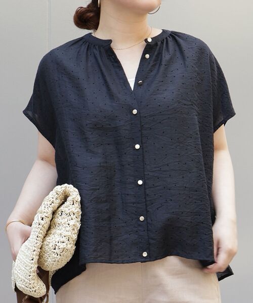 le.coeur blanc（ルクールブラン）の「【手洗い可】ドットギャザー2WAYブラウス（シャツ/ブラウス・レディース・ブラウン/ベージュ/ブラック・38）」の2枚目の写真