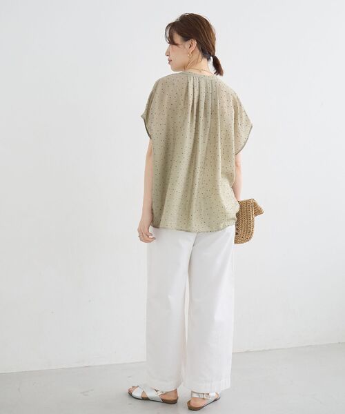 le.coeur blanc(ルクールブラン)の「【手洗い可】ドットギャザー2WAYブラウス(シャツ/ブラウス・レディース・ブラウン/ベージュ/ブラック・38)」の18枚目の写真