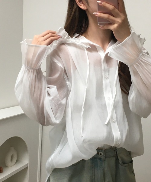 atONE(アットワン)の「オーガン刺繍フリルフードシャツ 長袖(シャツ/ブラウス・レディース・ブラック/オフホワイト・F)」の1枚目の写真