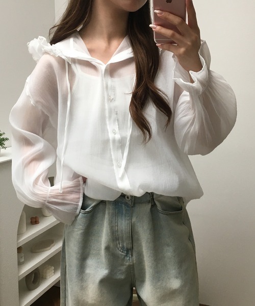 atONE(アットワン)の「オーガン刺繍フリルフードシャツ 長袖(シャツ/ブラウス・レディース・ブラック/オフホワイト・F)」の3枚目の写真