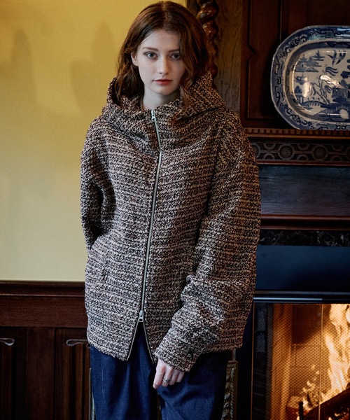 CASPER JOHN(キャスパージョン)の「High neck boucle blouson/ハイネックブークレブルゾン(ブルゾン・メンズ・グレー/レッド・SMALL/X-SMALL/LARGE/MEDIUM)」の4枚目の写真