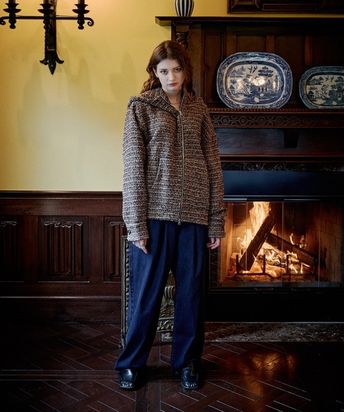 CASPER JOHN(キャスパージョン)の「High neck boucle blouson/ハイネックブークレブルゾン(ブルゾン・メンズ・グレー/レッド・SMALL/X-SMALL/LARGE/MEDIUM)」の5枚目の写真