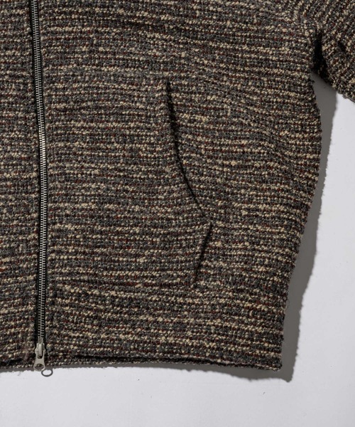 CASPER JOHN(キャスパージョン)の「High neck boucle blouson/ハイネックブークレブルゾン(ブルゾン・メンズ・グレー/レッド・SMALL/X-SMALL/LARGE/MEDIUM)」の17枚目の写真