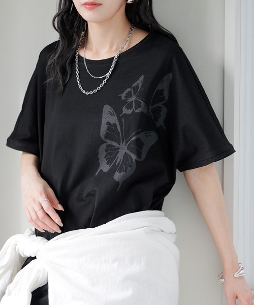 HUG.U(ハグユー)の「バタフライプリント綿Tシャツ(Tシャツ/カットソー・レディース・ホワイト/アッシュグレー/ブラック/レッド・FREE)」の14枚目の写真