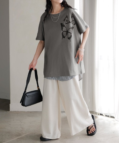 HUG.U(ハグユー)の「バタフライプリント綿Tシャツ(Tシャツ/カットソー・レディース・ホワイト/アッシュグレー/ブラック/レッド・FREE)」の10枚目の写真