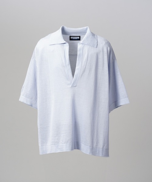 MAISON SPECIAL(メゾンスペシャル)の「《UNISEX》Ramie-SOLOTEX Prime-Over Deep Front Skipper Knit T-shirt/ラミーソロテックスプライムオーバーディープフロントスキッパーニットTシャツ【MAISON SPECIAL/メゾンスペシャル】(Tシャツ/カットソー・メンズ・サックスブルー/レッド/ブラック・0/1/2)」の2枚目の写真