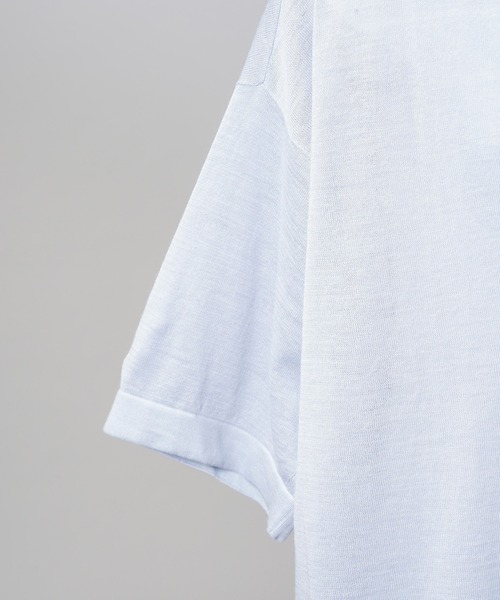 MAISON SPECIAL(メゾンスペシャル)の「《UNISEX》Ramie-SOLOTEX Prime-Over Deep Front Skipper Knit T-shirt/ラミーソロテックスプライムオーバーディープフロントスキッパーニットTシャツ【MAISON SPECIAL/メゾンスペシャル】(Tシャツ/カットソー・メンズ・サックスブルー/レッド/ブラック・0/1/2)」の12枚目の写真