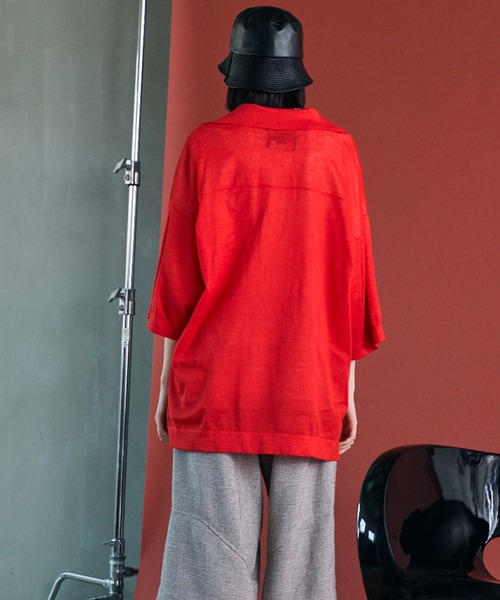 MAISON SPECIAL（メゾンスペシャル）の「《UNISEX》Ramie-SOLOTEX Prime-Over Deep Front Skipper Knit T-shirt/ラミーソロテックスプライムオーバーディープフロントスキッパーニットTシャツ【MAISON SPECIAL/メゾンスペシャル】（Tシャツ/カットソー・メンズ・サックスブルー/レッド/ブラック・0/1/2）」の18枚目の写真