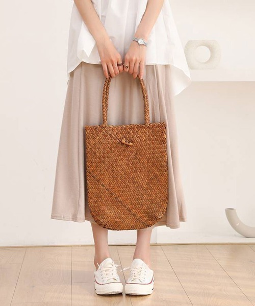 Flugge(フラッジー)の「リラックスドレープスカート(スカート・レディース・グリーン/アイボリー・LARGE/MEDIUM)」の11枚目の写真