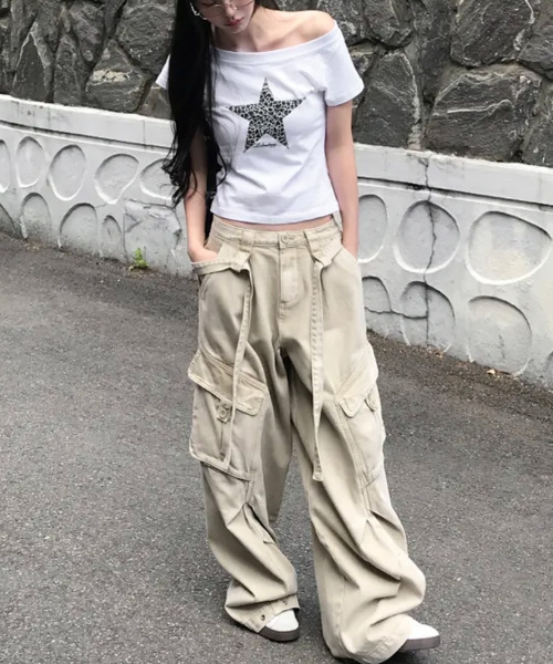 VIVID LADY(ビビッドレディー)の「レオパードスタープリント ワンショルダー半袖Tシャツ(Tシャツ/カットソー・レディース・ホワイト/ブラック・FREE)」の8枚目の写真