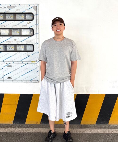 OWSA(オウサ)の「ベーシック無地半袖Tシャツ6色(Tシャツ/カットソー・メンズ・ホワイト/ブラック/ネイビー/ブラウン/グレー/チャコール・MEDIUM/LARGE/X-LARGE)」の8枚目の写真
