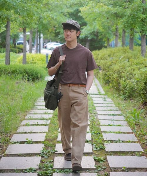OWSA(オウサ)の「ベーシック無地半袖Tシャツ6色(Tシャツ/カットソー・メンズ・ホワイト/ブラック/ネイビー/ブラウン/グレー/チャコール・MEDIUM/LARGE/X-LARGE)」の10枚目の写真