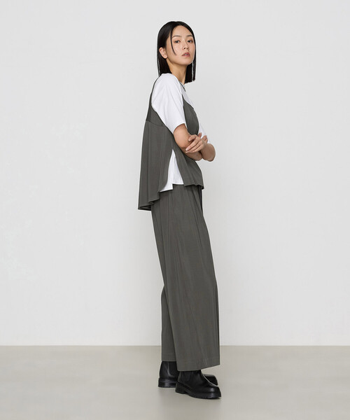 Gabardine K.T（ギャバジンケーティー）の「【セットアップ】ハイテンションポンチ WEEKEND パンツスーツ（その他パンツ・レディース・グレー/ブラック・9号）」の3枚目の写真